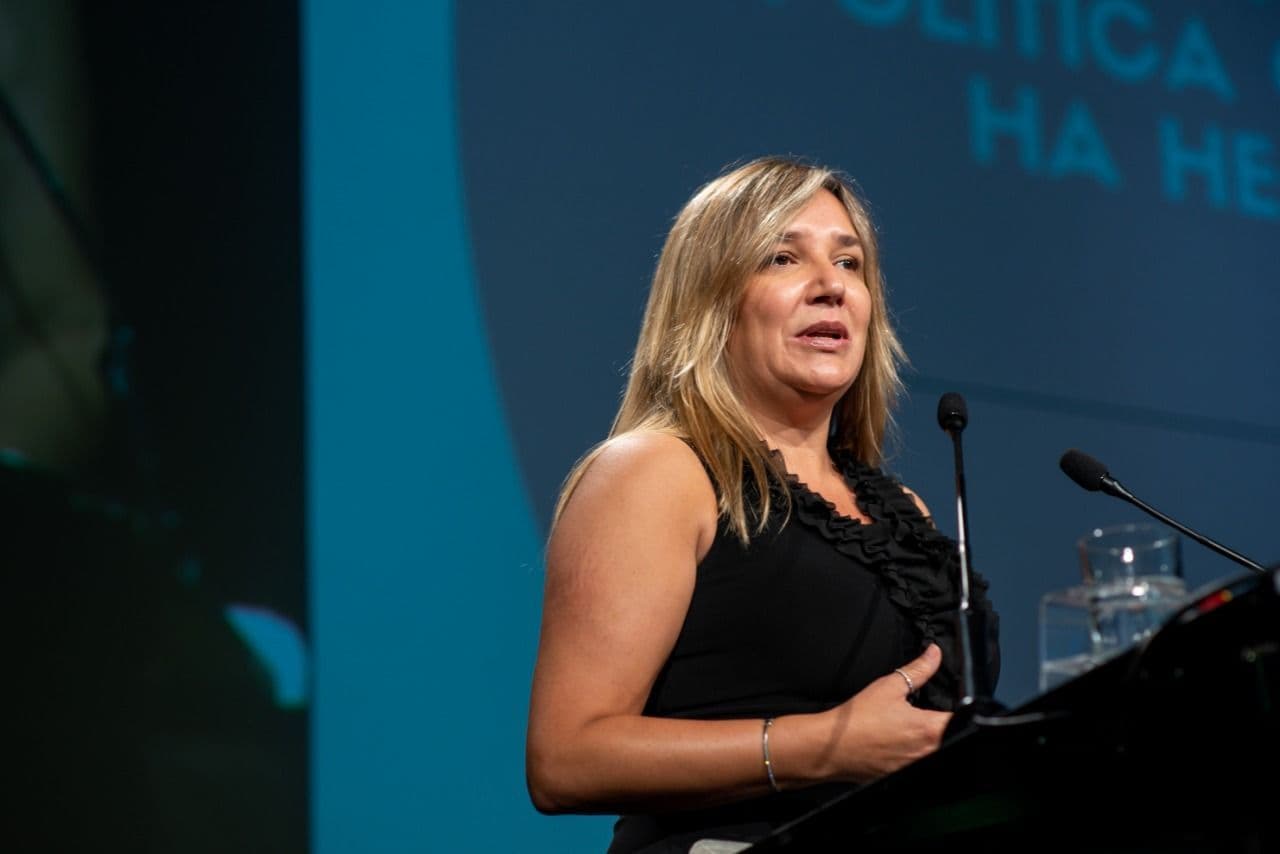 Diputada Hoffmann en ENADE 2020: “Los empresarios no pueden seguir mirando de lejos, tienen que influir, porque sin legitimidad social van a tener problemas”
