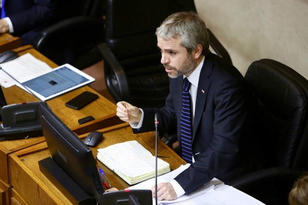 Ministro Gonzalo Blumel en encuentro “Los acuerdos que Chile necesita para enfrentar la pandemia”: “Hemos dejado de vernos como adversarios para vernos como enemigos, debemos fortalecer el diálogo político”