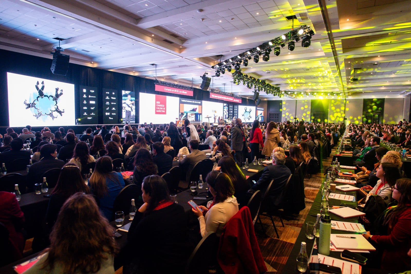 Valentía e innovación para elevar las marcas a un nuevo nivel de excelencia: Esto fue el Congreso Chileno de Marketing 2024