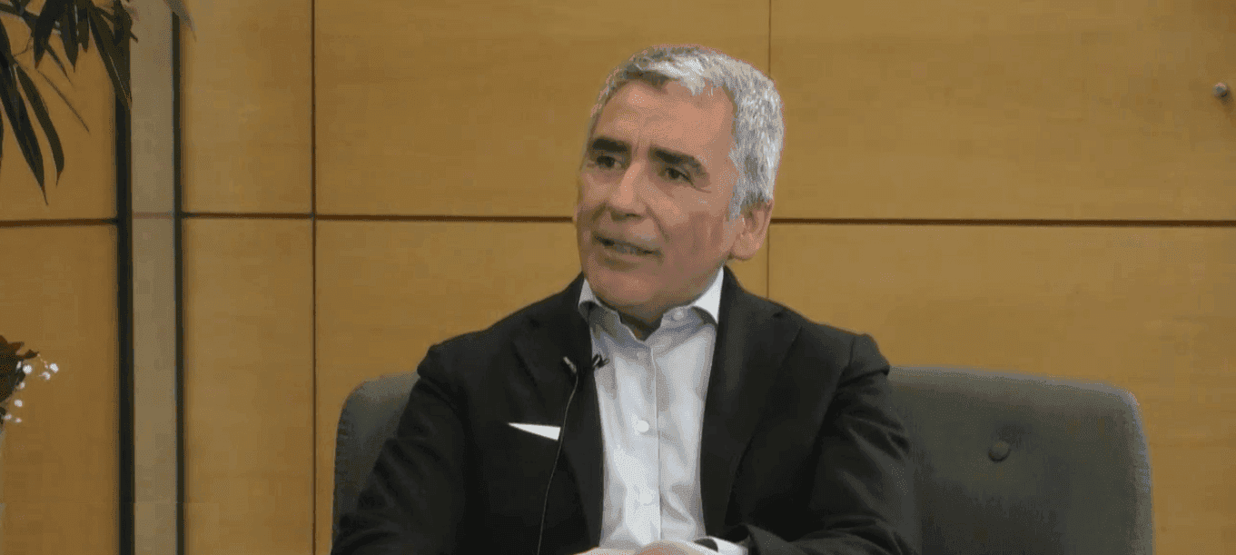 Carlos Peña en el Ciclo “En Persona” de ICARE: “La única vida política digna de ser vivida es una vida democrática”