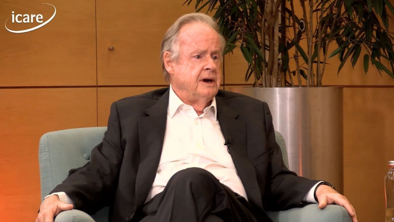 Revive · En Persona · Cristián Warnken en conversación con David Gallagher