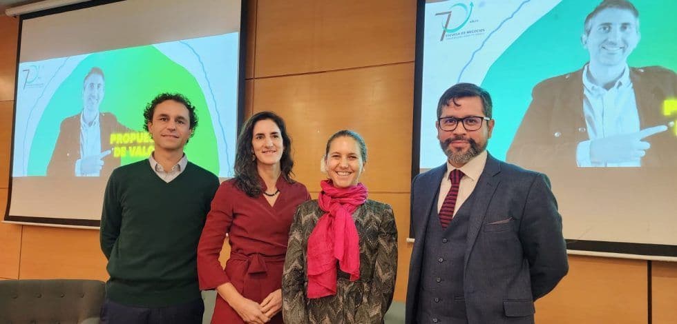 Encuentro ICARE-UAI · Cómo reimaginar los negocios con inteligencia artificial e integrarla en sus estrategias