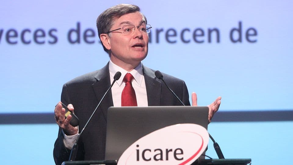 “La ley trata de sacar a Uber del mercado de los taxis”, ex presidente del Tribunal de Libre Competencia