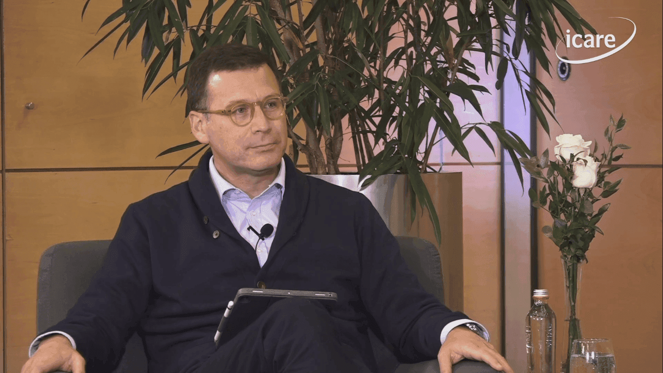 Jaime Arancibia en el ciclo “En Persona” de ICARE: “La institución universitaria es muy atractiva para el poder, hay que evitar el control político y partidista de las universidades”