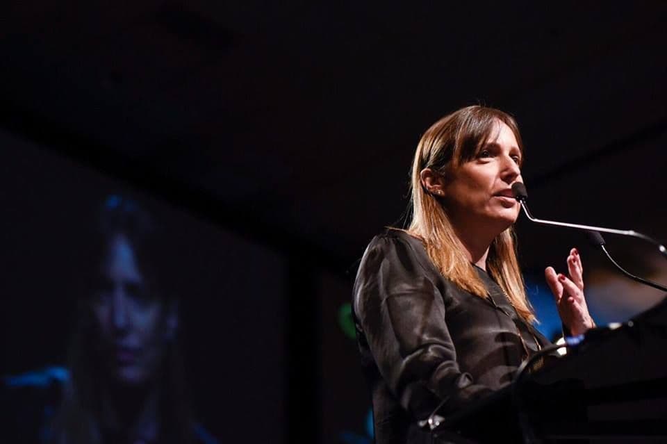 Karen Thal: “Los individuos se adaptan bastante rápido a los cambios tecnológicos, pero las empresas no van al ritmo de la tecnología”