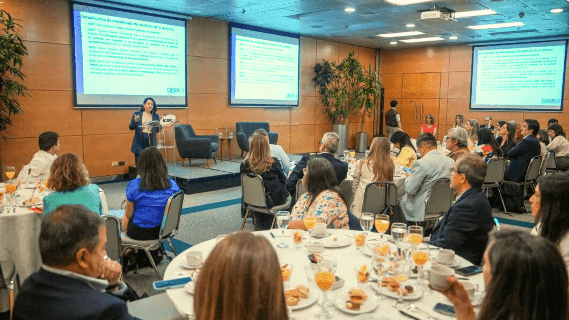 Ministra Javiera Toro expone en ICARE los resultados y desafíos sociales de la CASEN 2024