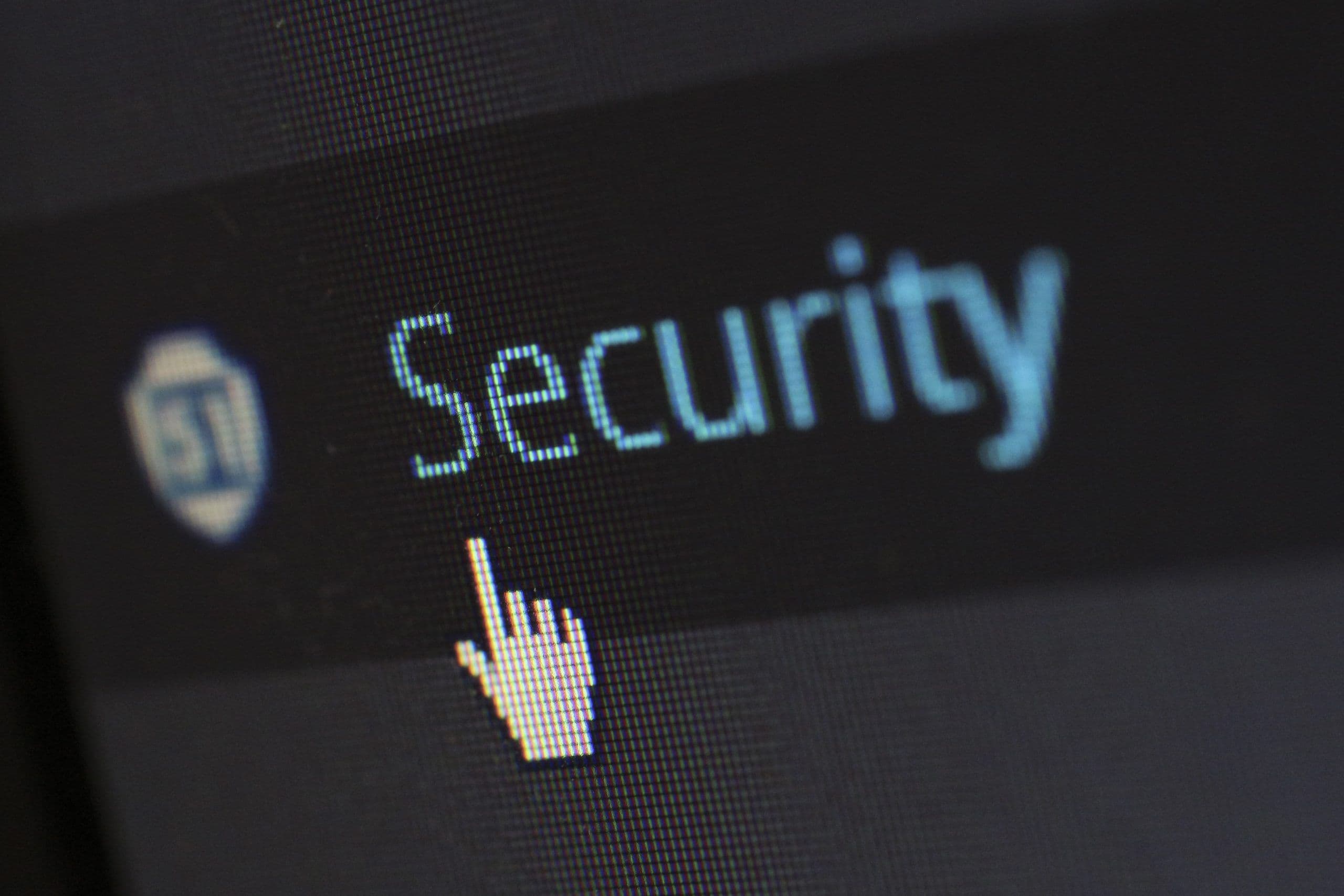 Estudio Accenture · Empresas suben 22% sus gastos en ciberseguridad en un año